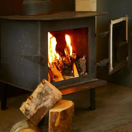 Dale Farm Holidays Farm stay