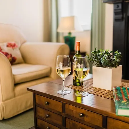 Dale Farm Holidays Farm stay