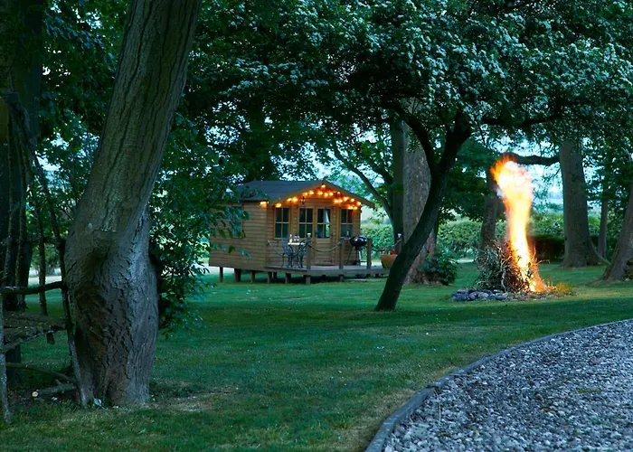 Dale Farm Holidays Farm stay *