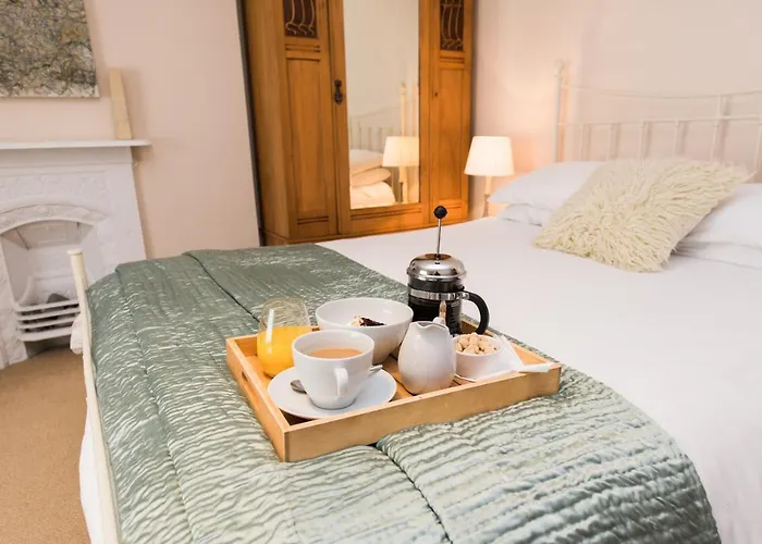 Dale Farm Holidays Farm stay *