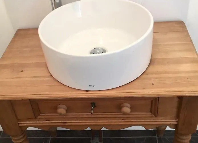 Farm stay Dale Farm Holidays