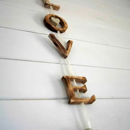 Dale *